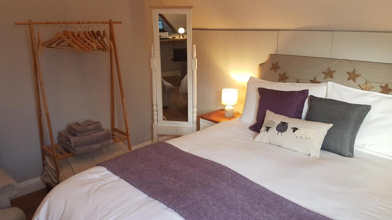 Post Office Row Apartment And Garden Crickhowell Εξωτερικό φωτογραφία