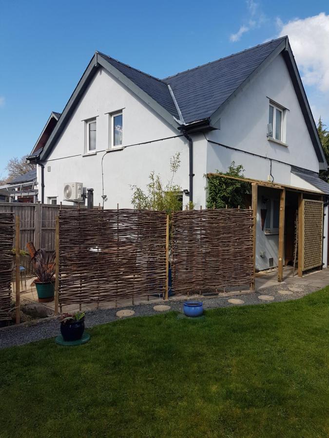 Post Office Row Apartment And Garden Crickhowell Εξωτερικό φωτογραφία